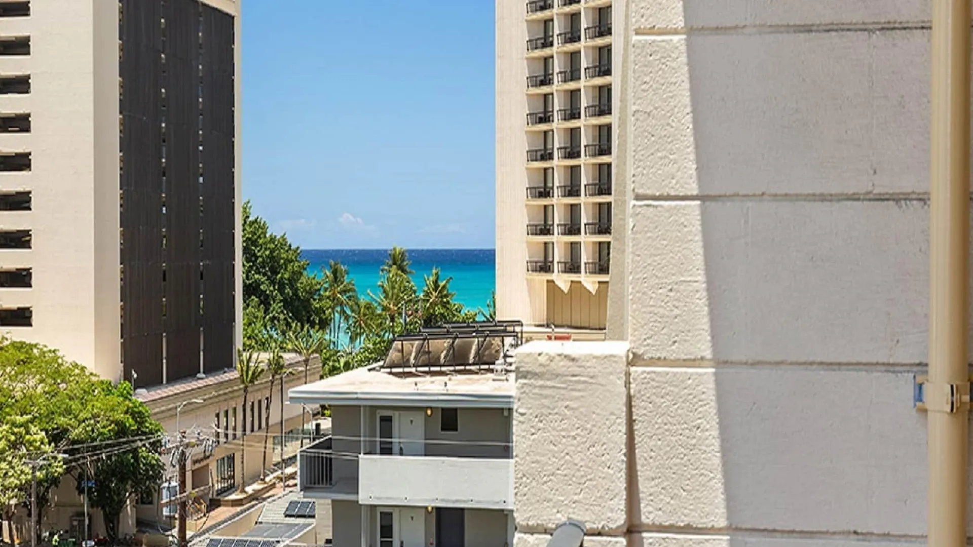 ***  Castle Bamboo Waikiki Hotel Honolulu United States