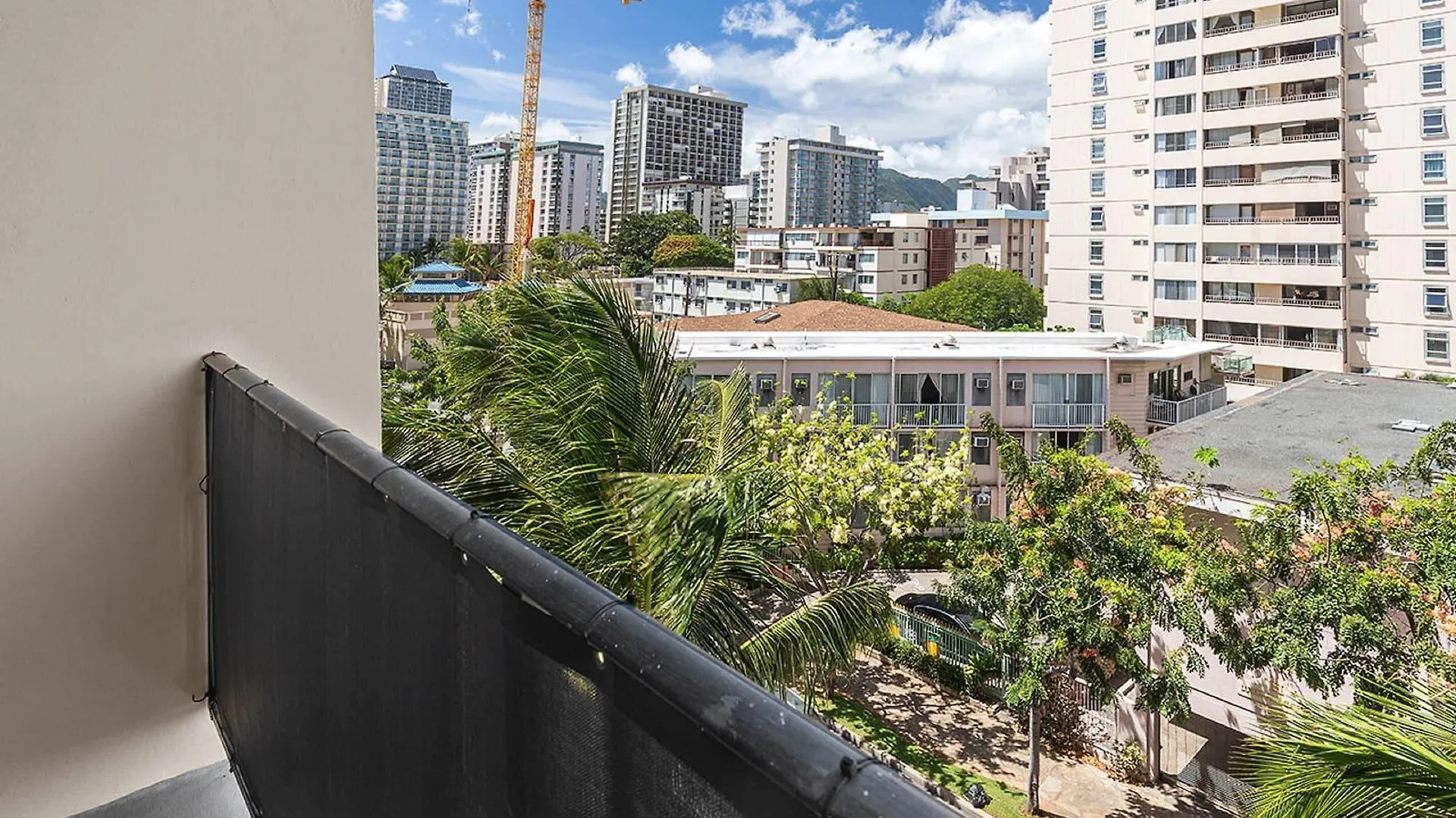 Castle Bamboo Waikiki Hotel Honolulu