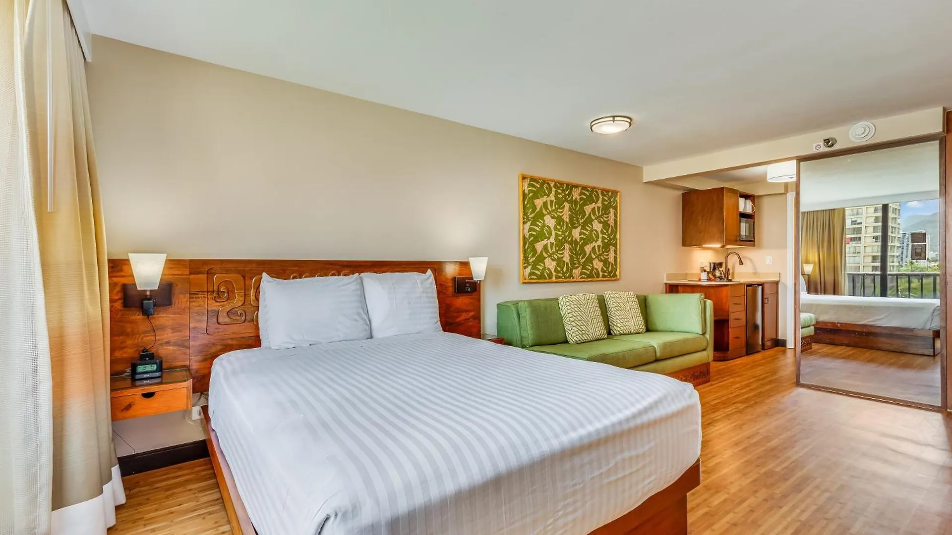 Castle Bamboo Waikiki Hotel Honolulu